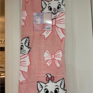 Disney Aristocats Marie Pink Plush Blanket